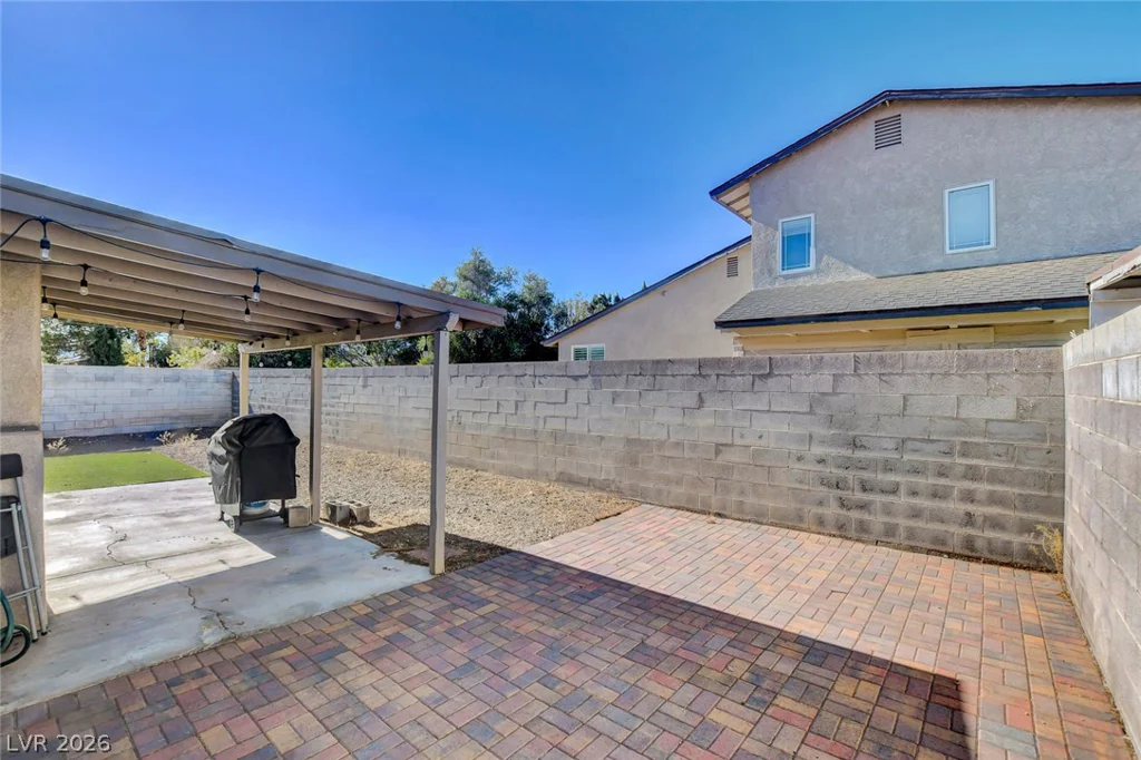 6872 Arroyo, Las Vegas, NV 89103