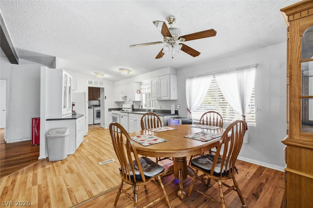 2920 Charleston Park, Pahrump, NV 89048