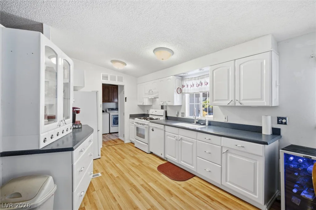 2920 Charleston Park, Pahrump, NV 89048