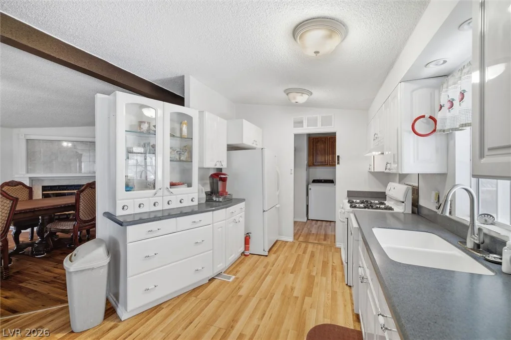 2920 Charleston Park, Pahrump, NV 89048