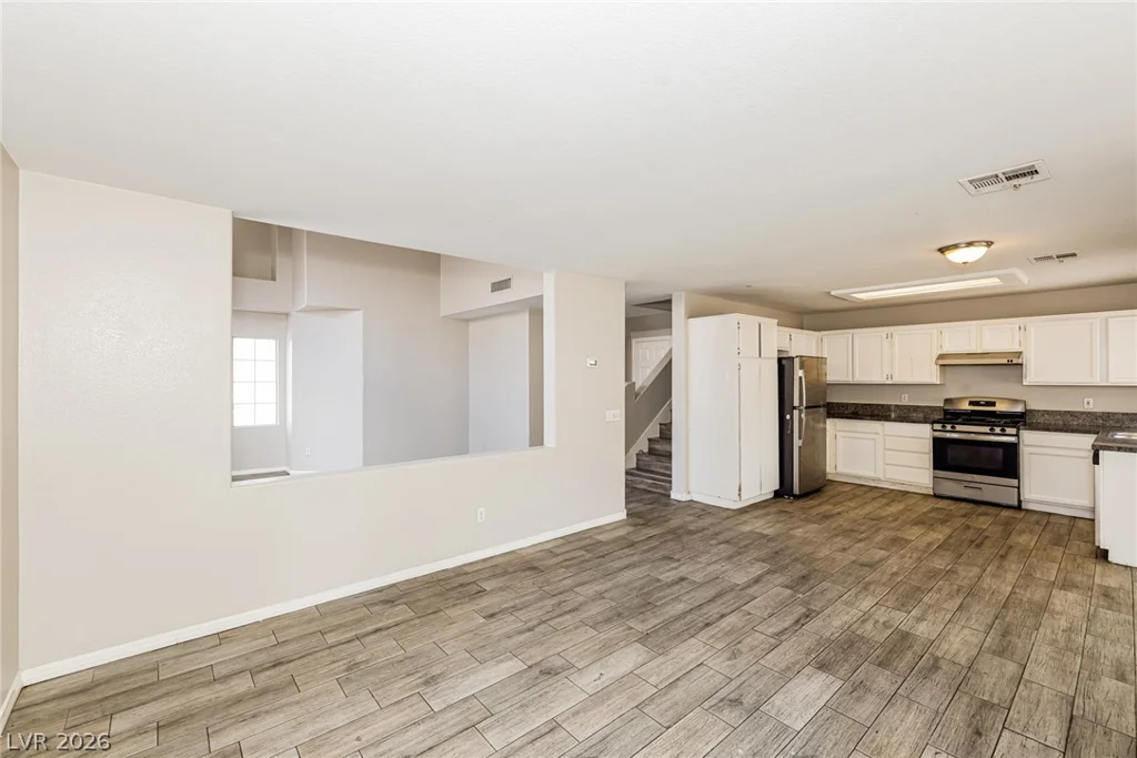 6103 Peach Orchard, Las Vegas, NV 89142