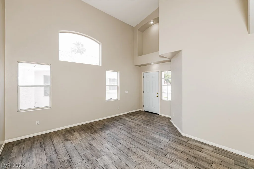6103 Peach Orchard, Las Vegas, NV 89142