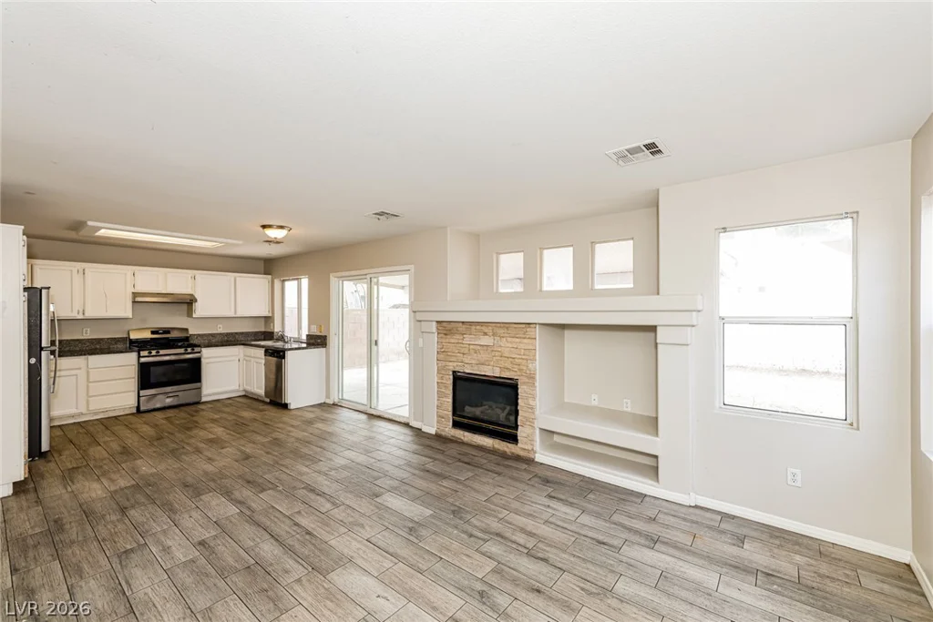 6103 Peach Orchard, Las Vegas, NV 89142