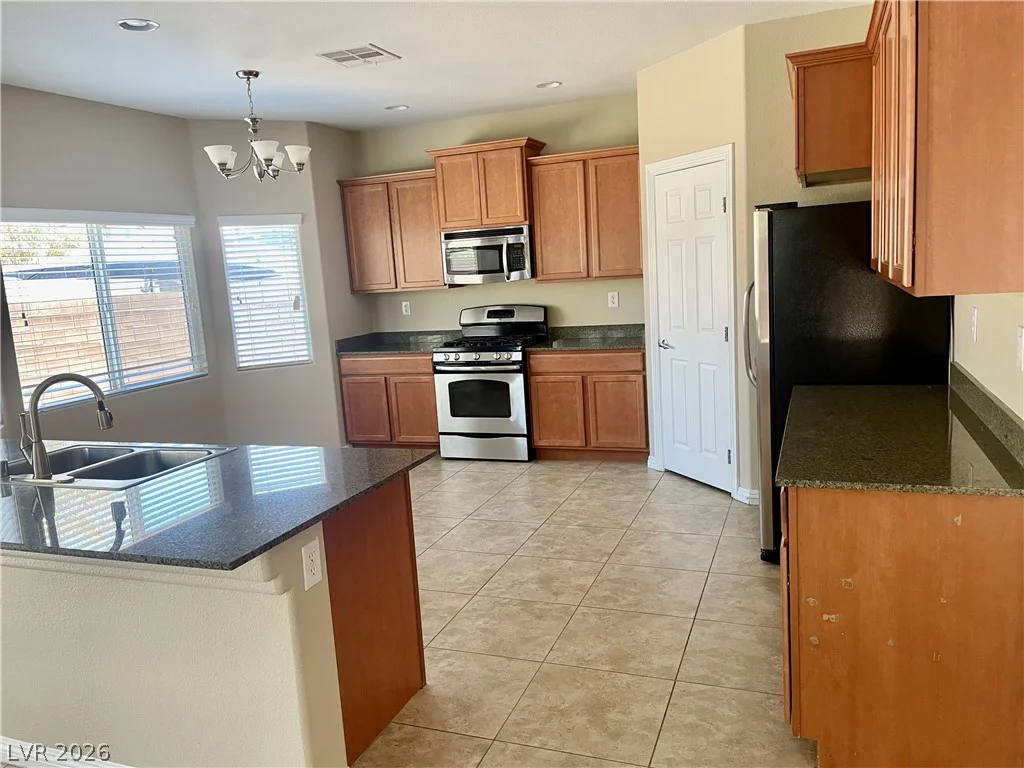 7874 Barntucket, Las Vegas, NV 89147