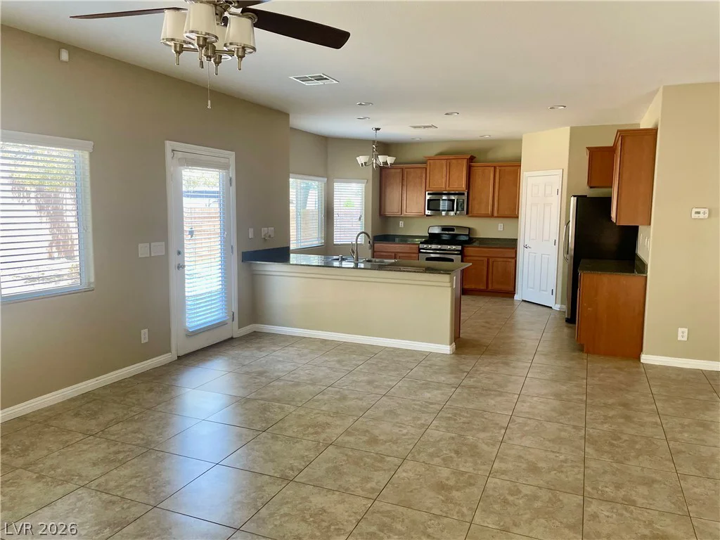7874 Barntucket, Las Vegas, NV 89147