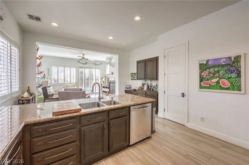 408 Bloomingdale, Las Vegas, NV 89144