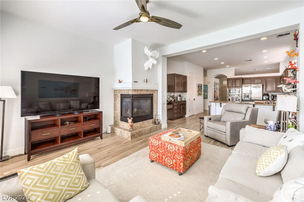 408 Bloomingdale, Las Vegas, NV 89144
