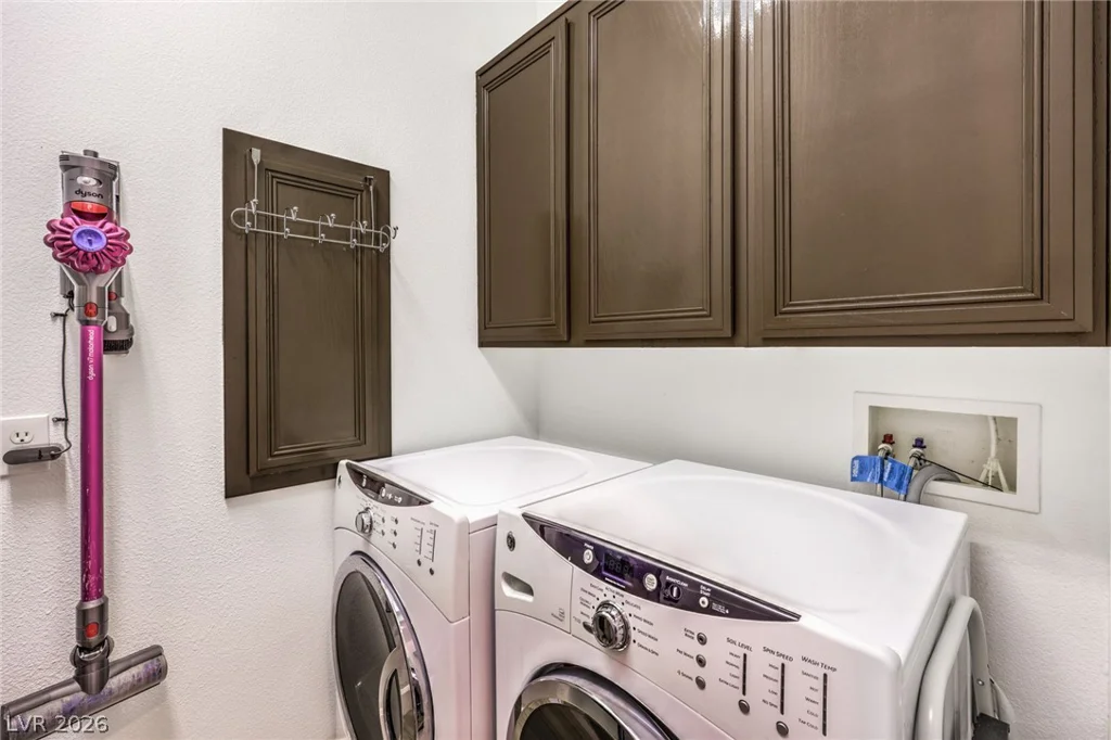 408 Bloomingdale, Las Vegas, NV 89144
