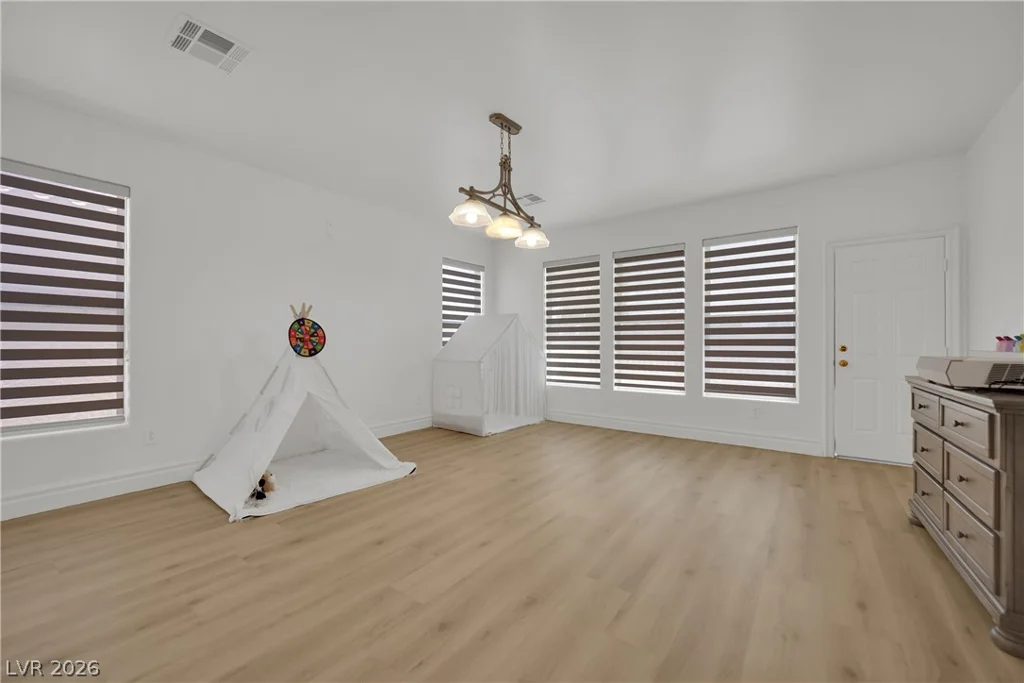 49 Chateau Whistler, Las Vegas, NV 89148