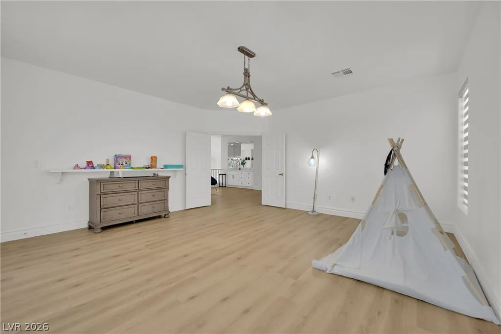 49 Chateau Whistler, Las Vegas, NV 89148