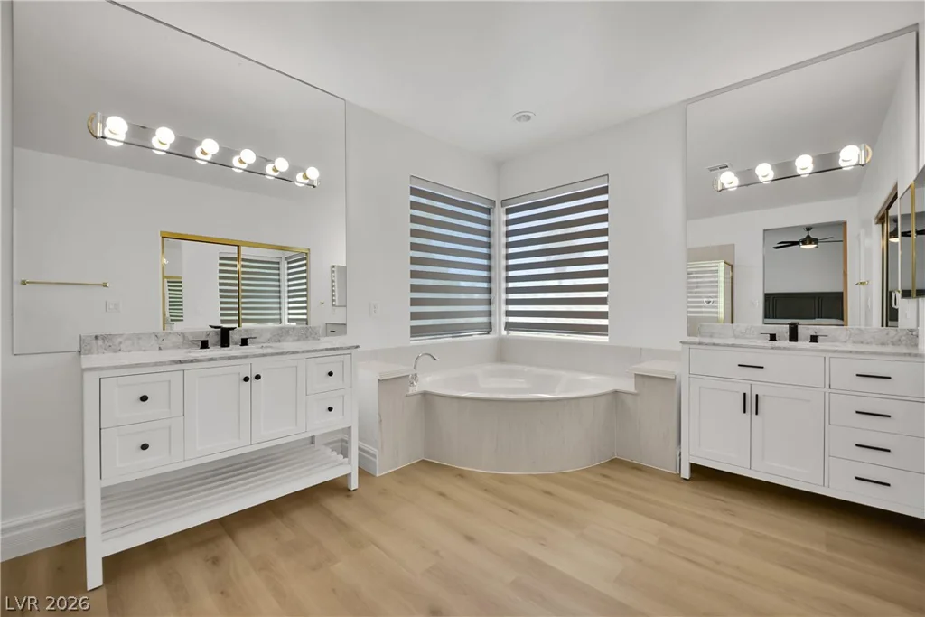 49 Chateau Whistler, Las Vegas, NV 89148