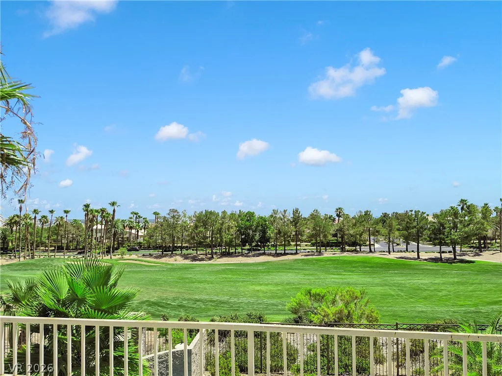 49 Chateau Whistler, Las Vegas, NV 89148