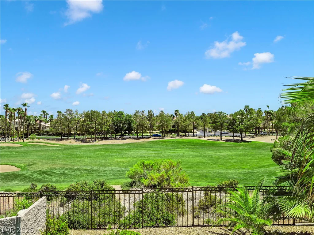49 Chateau Whistler, Las Vegas, NV 89148
