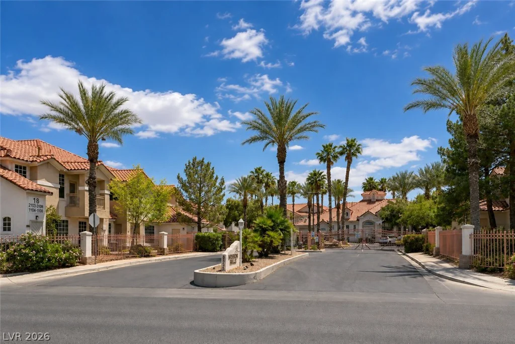 8555 Russell, Las Vegas, NV 89113