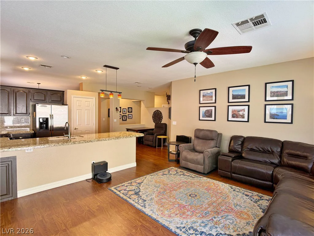 809 Royal Plum, Las Vegas, NV 89144