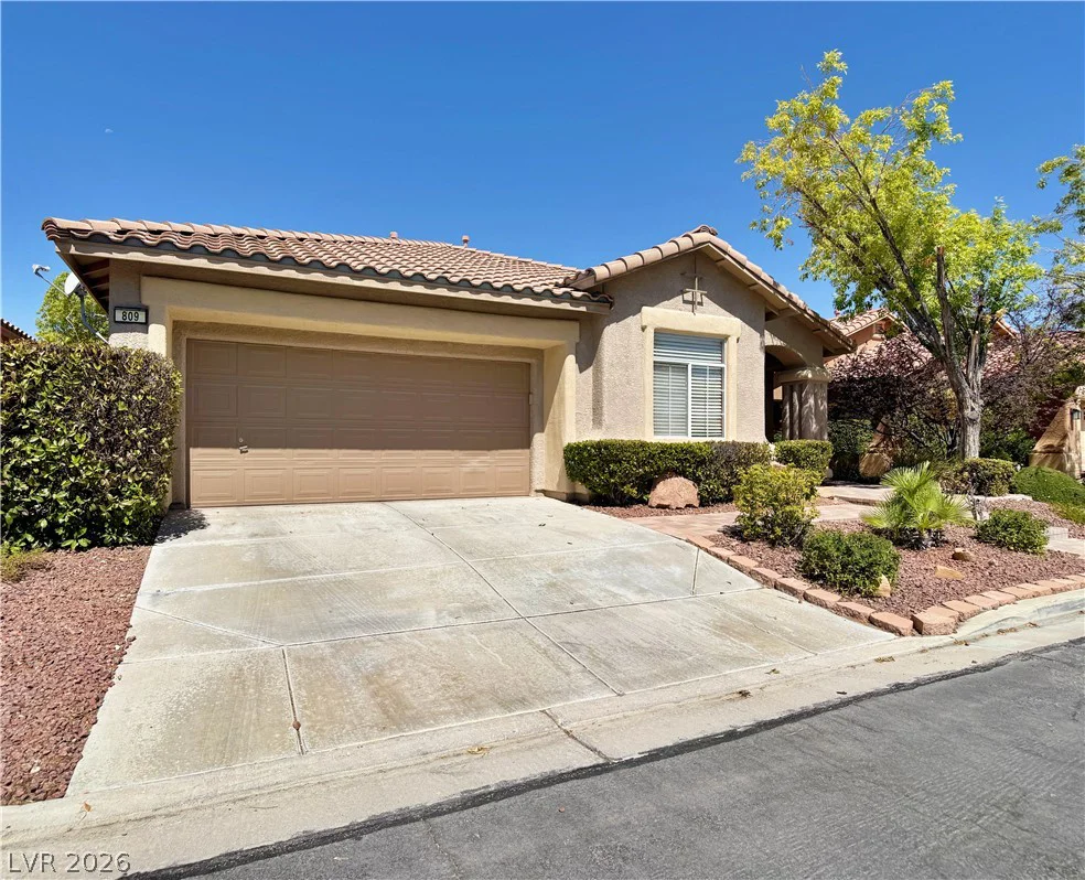 809 Royal Plum, Las Vegas, NV 89144
