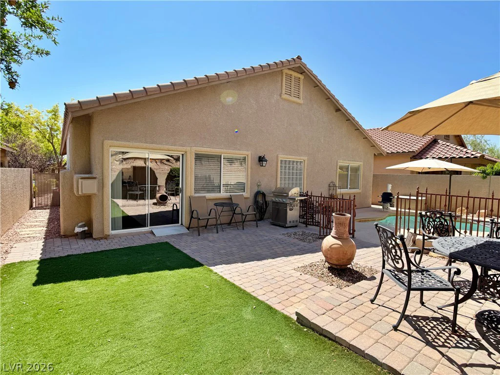 809 Royal Plum, Las Vegas, NV 89144