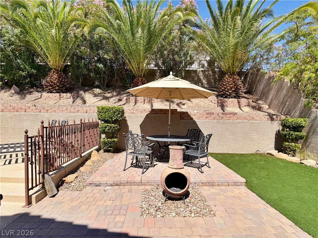 809 Royal Plum, Las Vegas, NV 89144
