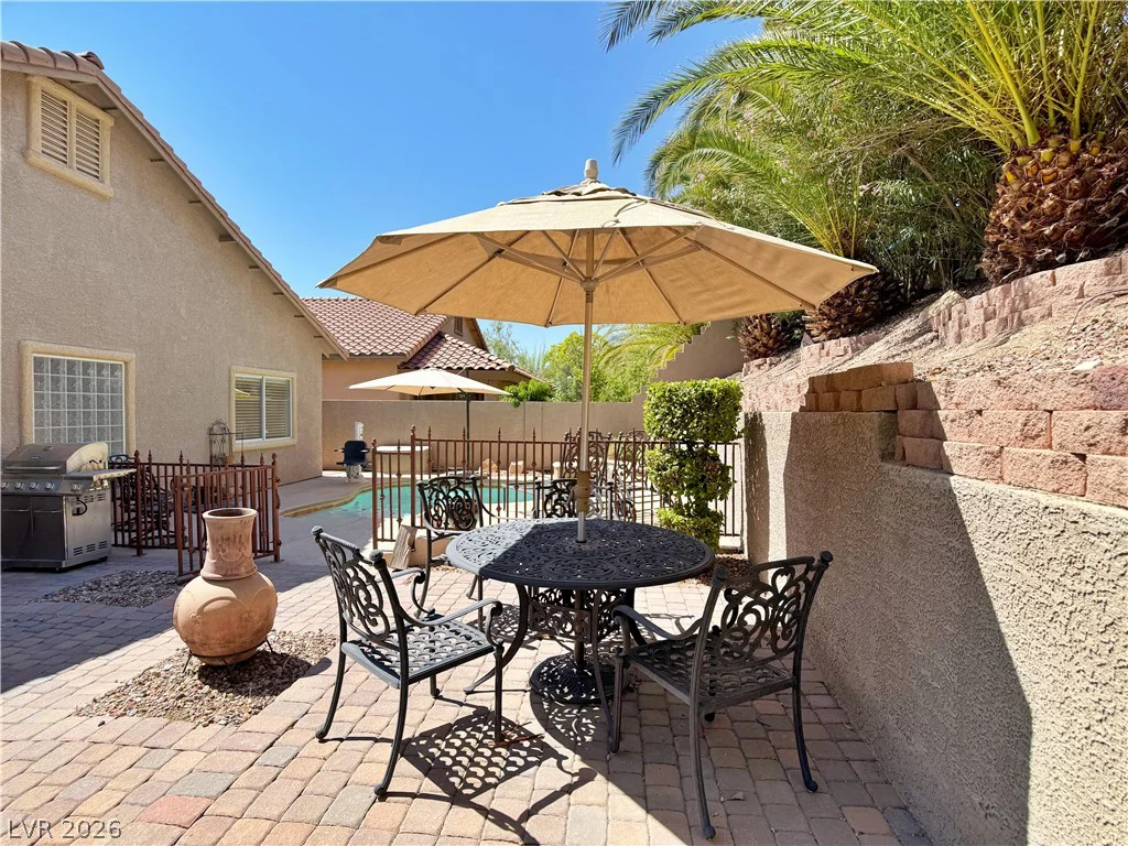 809 Royal Plum, Las Vegas, NV 89144