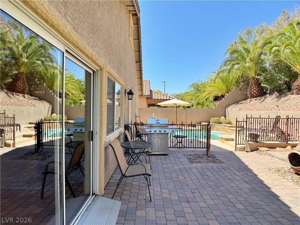 809 Royal Plum, Las Vegas, NV 89144