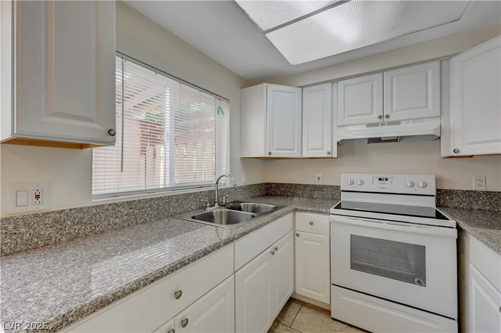 4770 Topaz, Las Vegas, NV 89121