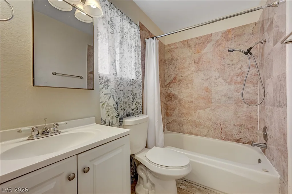 4770 Topaz, Las Vegas, NV 89121