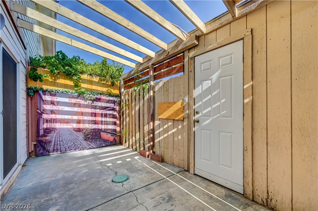 4770 Topaz, Las Vegas, NV 89121