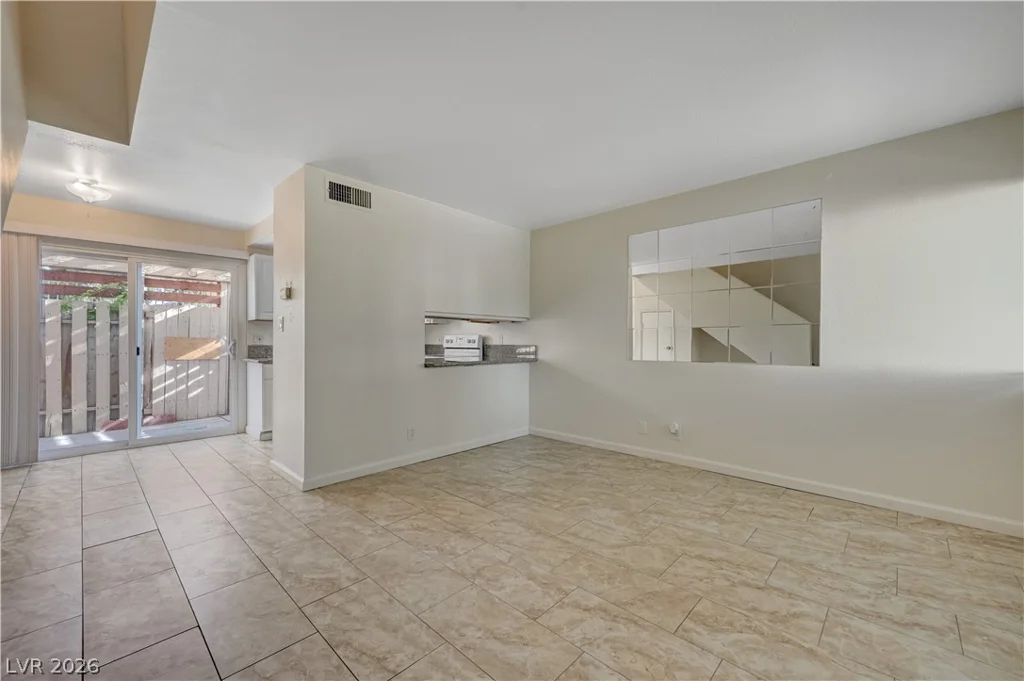 4770 Topaz, Las Vegas, NV 89121