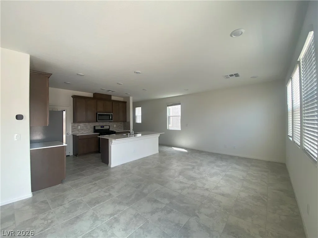 5833 Holbeche, Las Vegas, NV 89113