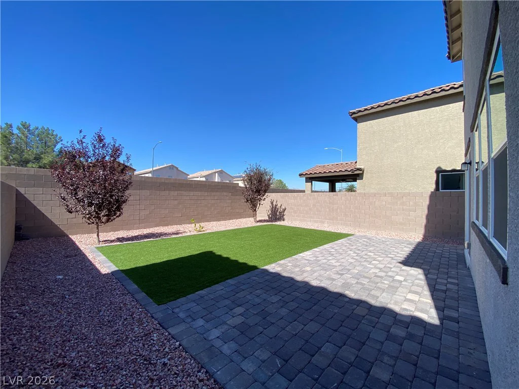 5833 Holbeche, Las Vegas, NV 89113