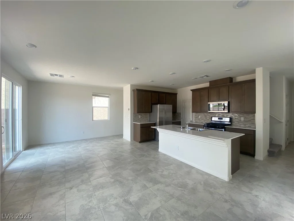 5833 Holbeche, Las Vegas, NV 89113