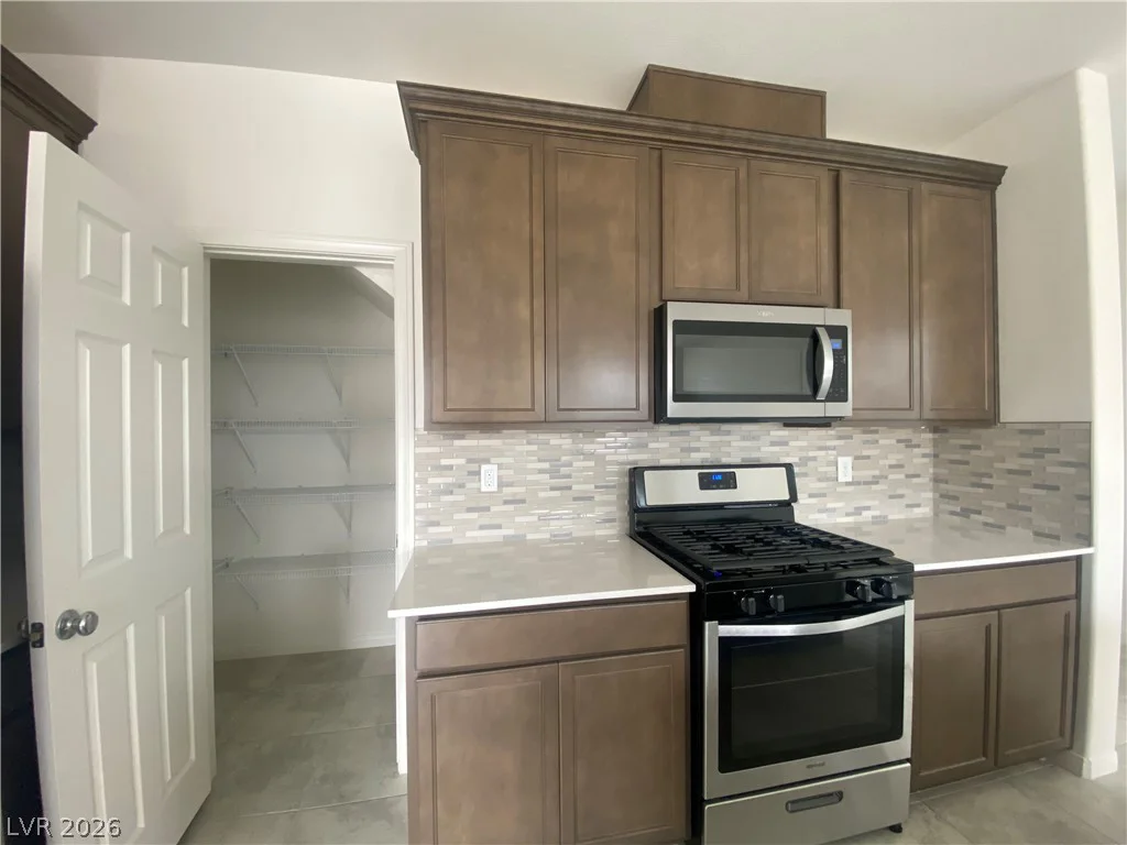 5833 Holbeche, Las Vegas, NV 89113