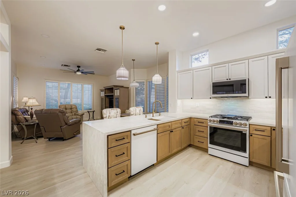 2409 Sierra Sage, Las Vegas, NV 89134