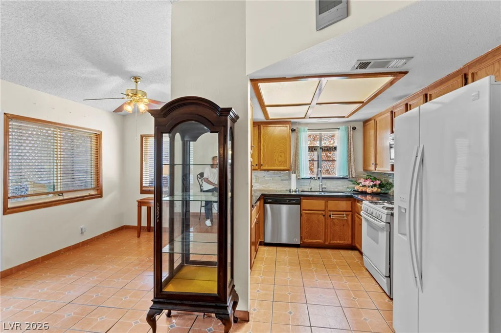 6721 Brunswick, Las Vegas, NV 89107