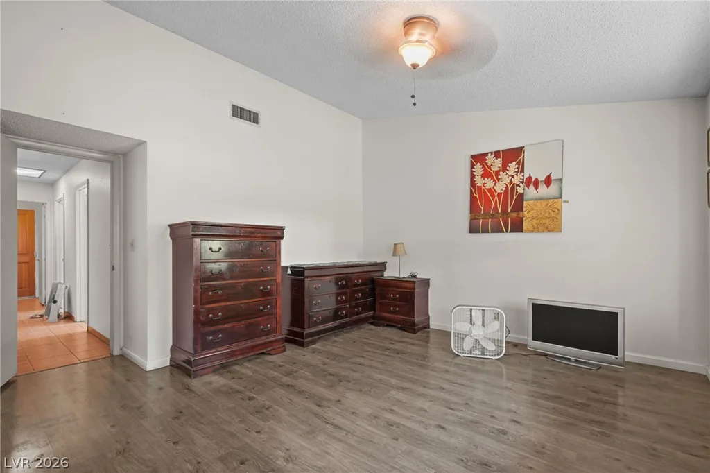 6721 Brunswick, Las Vegas, NV 89107