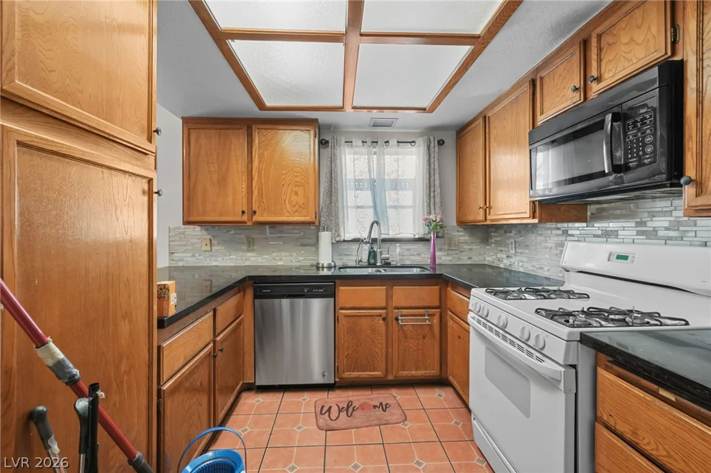 6721 Brunswick, Las Vegas, NV 89107