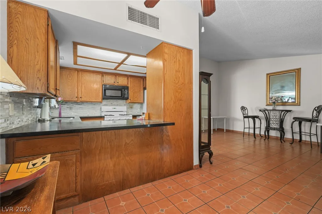 6721 Brunswick, Las Vegas, NV 89107