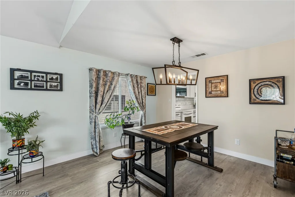 4476 Sunny Dunes, Las Vegas, NV 89121