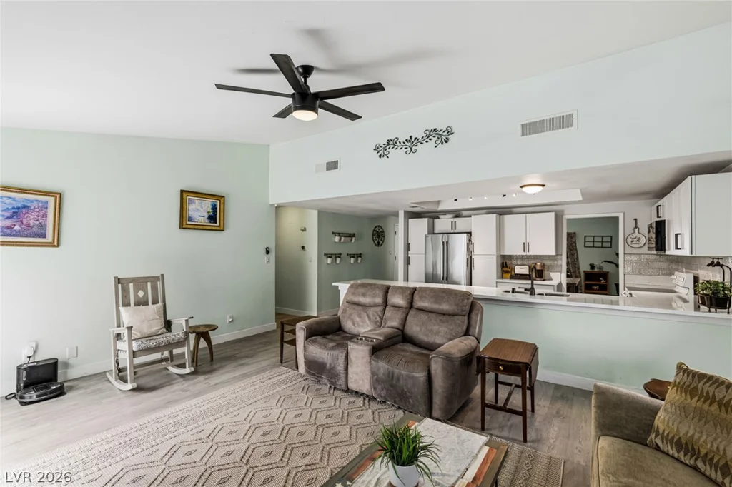 4476 Sunny Dunes, Las Vegas, NV 89121