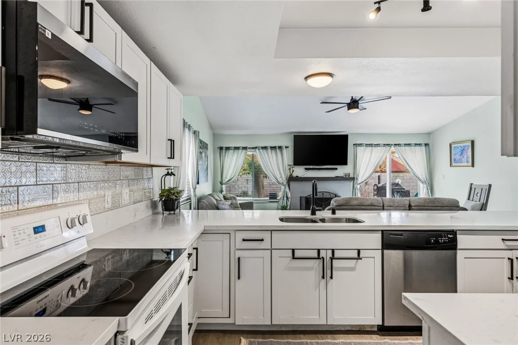 4476 Sunny Dunes, Las Vegas, NV 89121