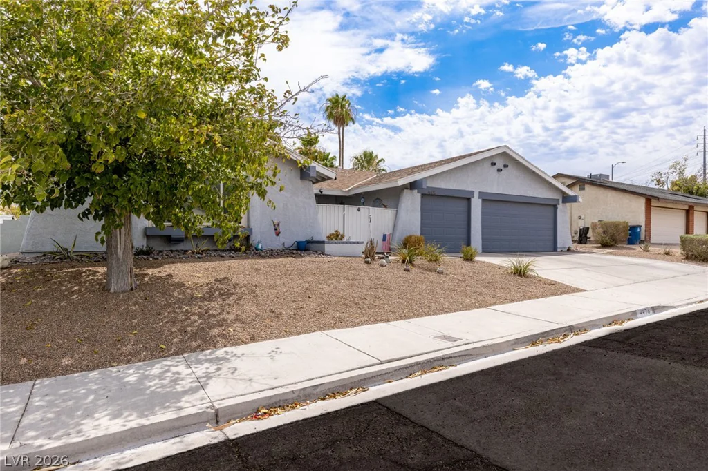 4476 Sunny Dunes, Las Vegas, NV 89121