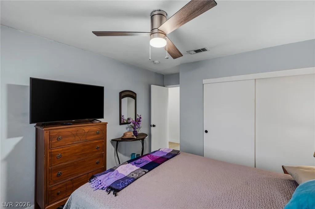 4476 Sunny Dunes, Las Vegas, NV 89121