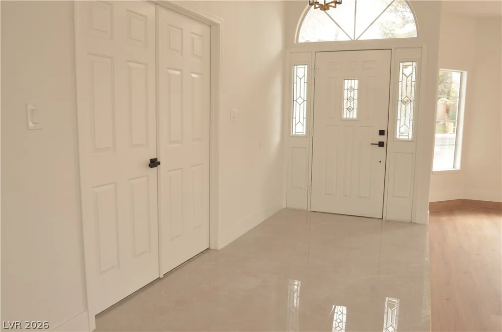 8604 Grandbank, Las Vegas, NV 89145