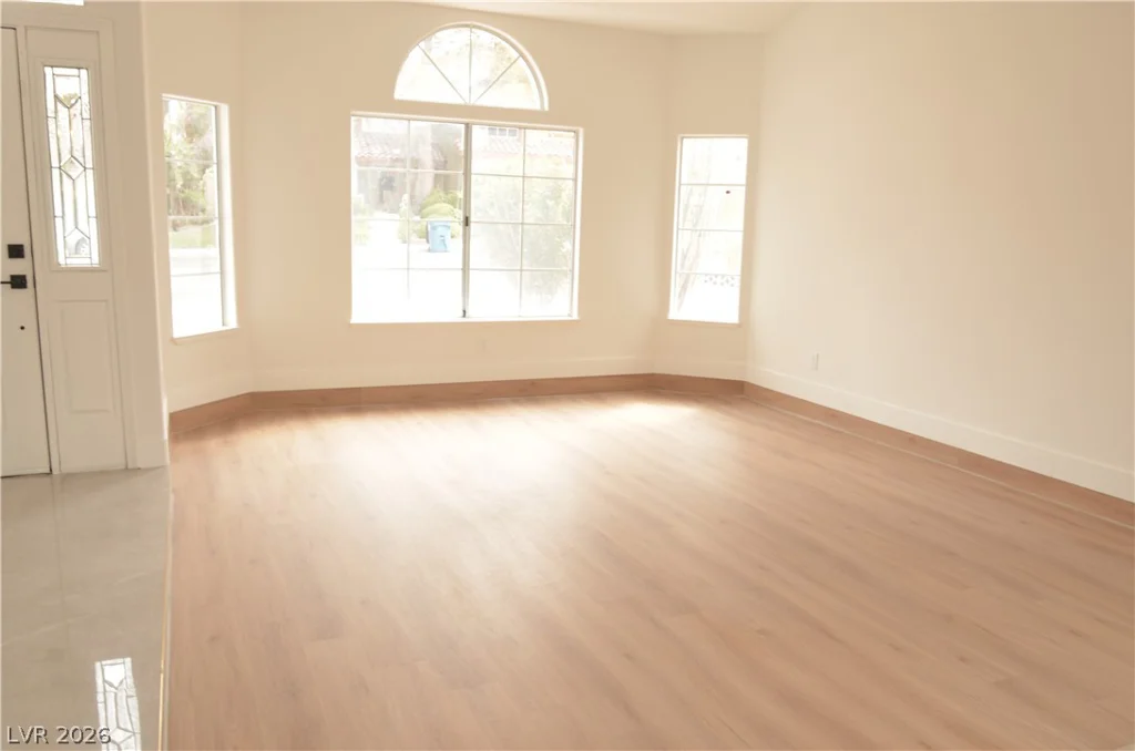 8604 Grandbank, Las Vegas, NV 89145