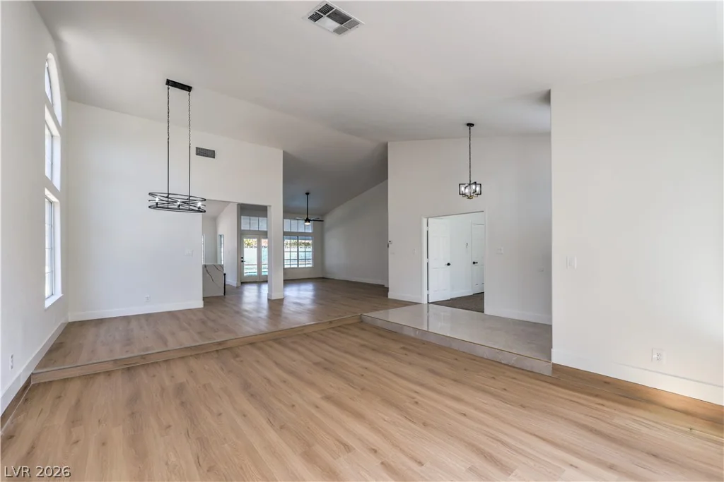 8604 Grandbank, Las Vegas, NV 89145