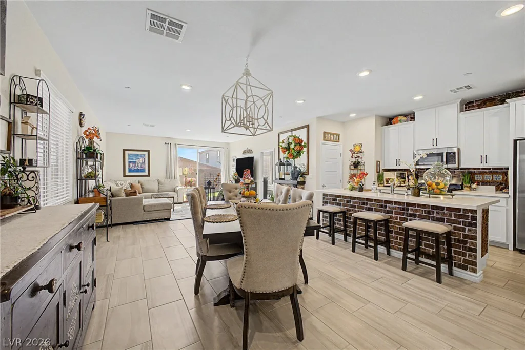290 Fossil Falls, Henderson, NV 89015
