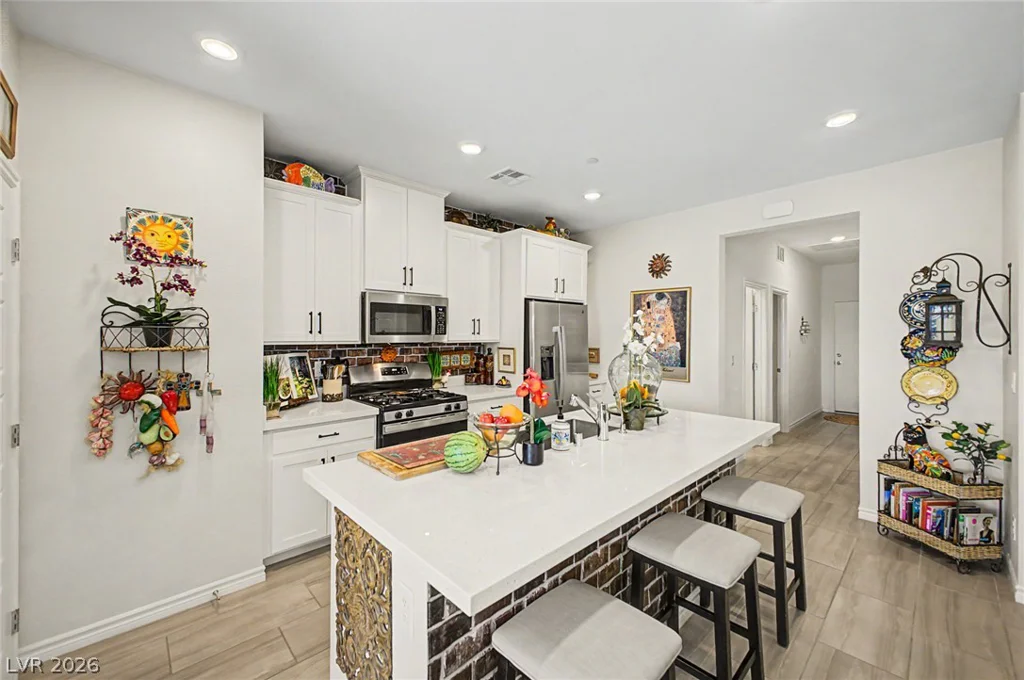 290 Fossil Falls, Henderson, NV 89015