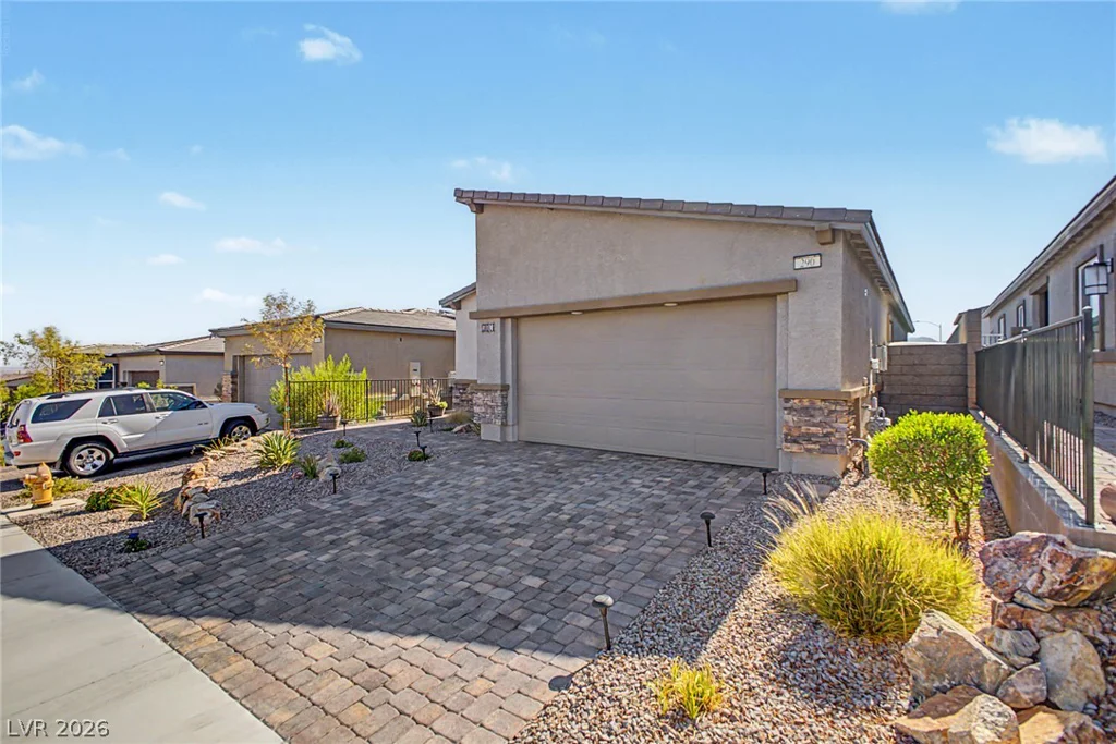 290 Fossil Falls, Henderson, NV 89015