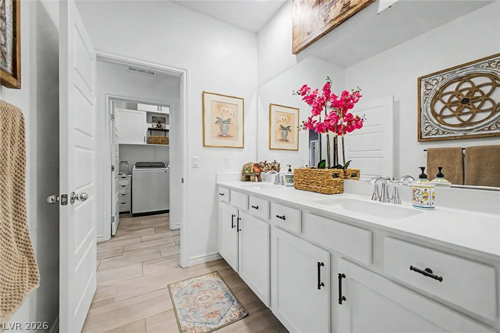 290 Fossil Falls, Henderson, NV 89015