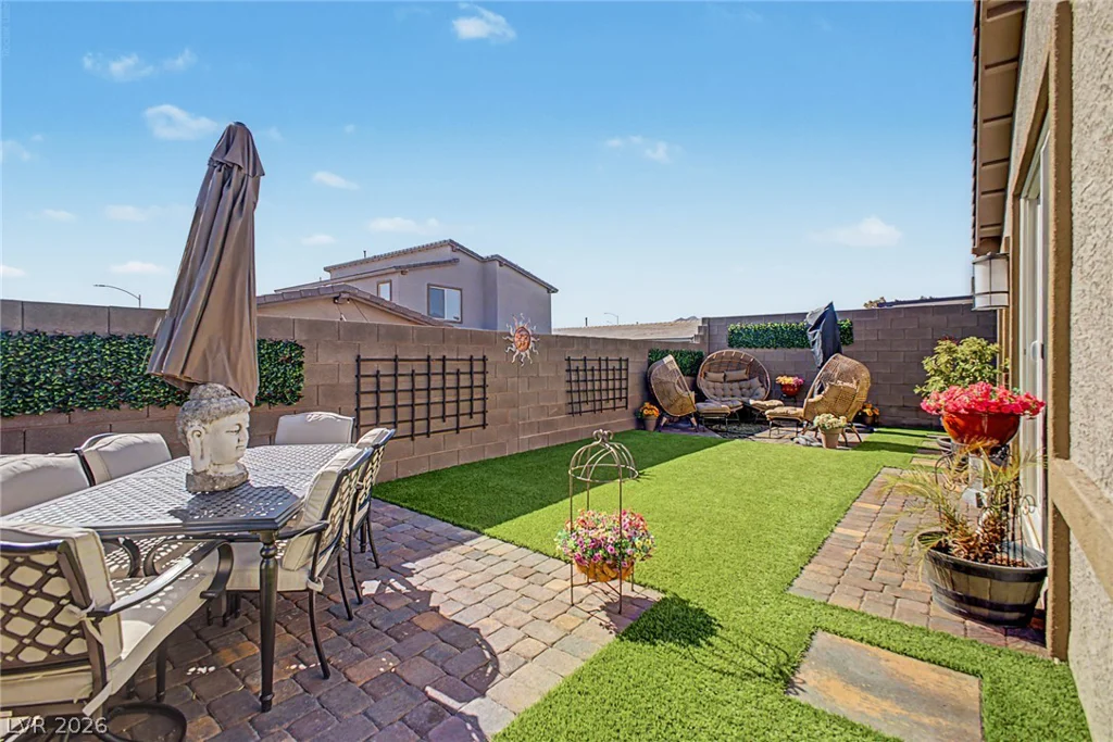 290 Fossil Falls, Henderson, NV 89015